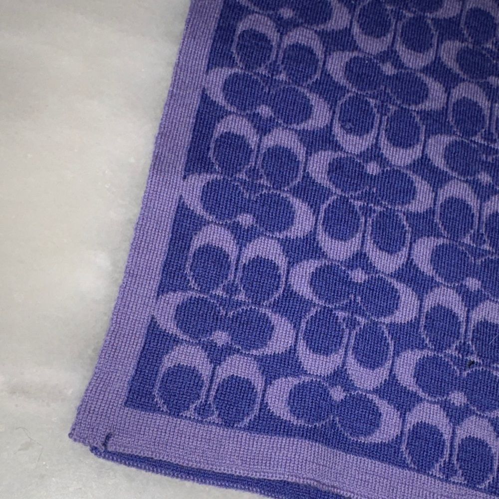 Coach Reversible Signature C Monogram Merino Wool Knit Scarf Purple Lavender - Picture 7 of 11